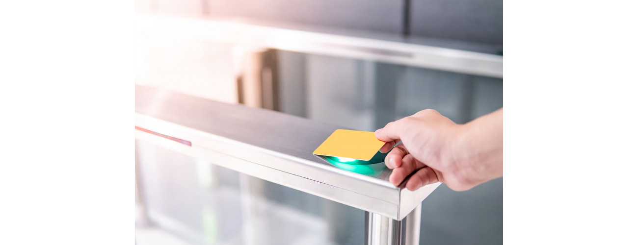 FAKE SMART CARDS: A BARGAIN OR A THREAT TO BUSINESS?